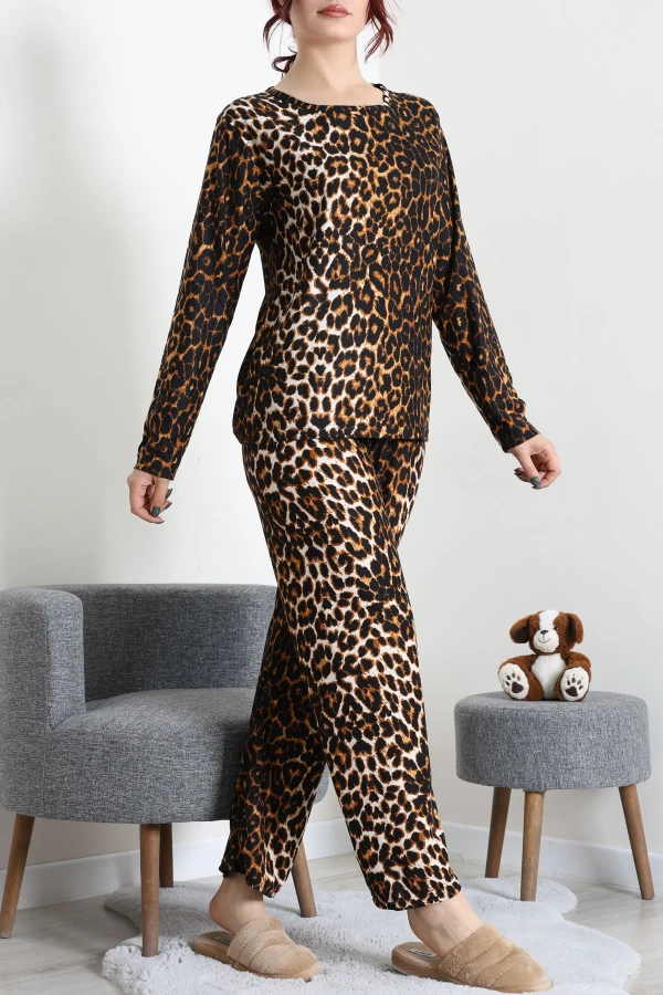 Süet Alt Üst Aynı Pijama Takımı Leopar 2
