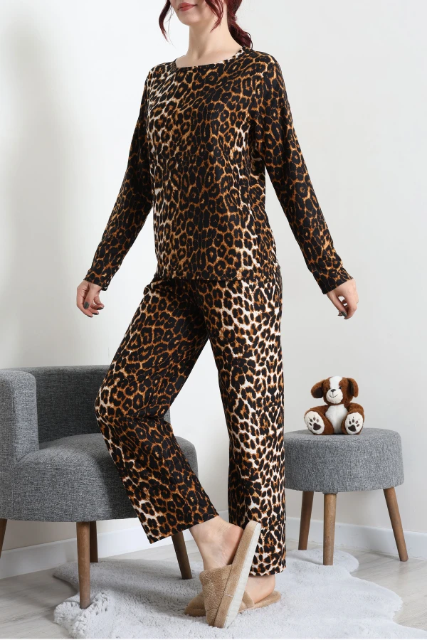 Süet Alt Üst Aynı Pijama Takımı Leopar 5