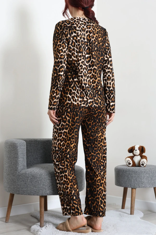 Süet Alt Üst Aynı Pijama Takımı Leopar 6