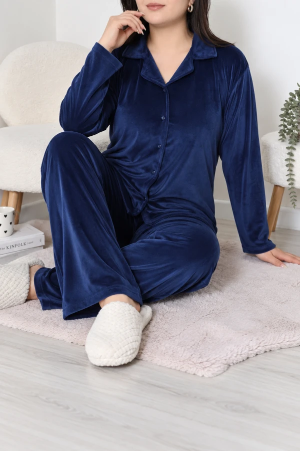 Fransız Kadife Büyük Beden Düğmeli Pijama Takımı Lacivert