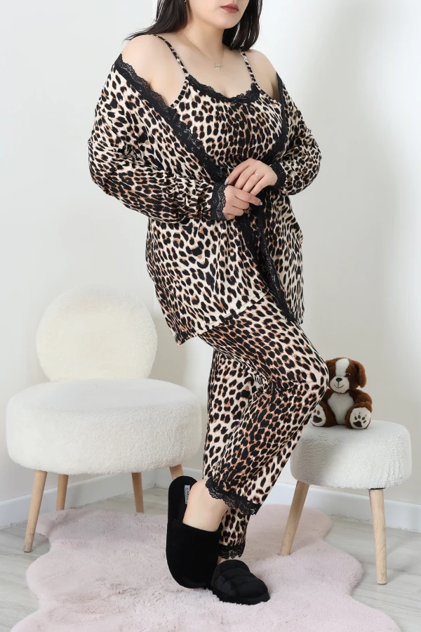 Süet Büyük Beden 3'Lü Pijama Seti Leopar 2