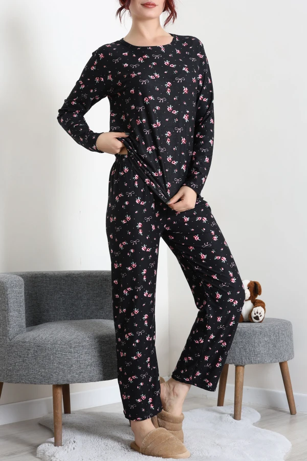 Süet Alt Üst Aynı Pijama Takımı Siyahçiçekli 2