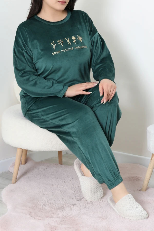 Fransız Kadife Büyük Beden Pijama Takımı Zümrüt