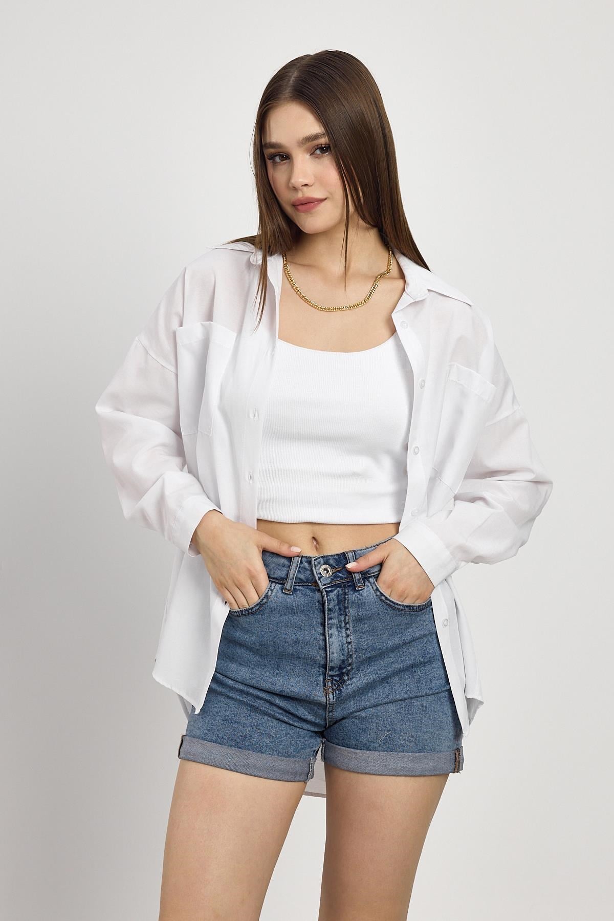 Beyaz Çift Cepli Oversize Uzun Basic Gömlek TCR 6256A 3