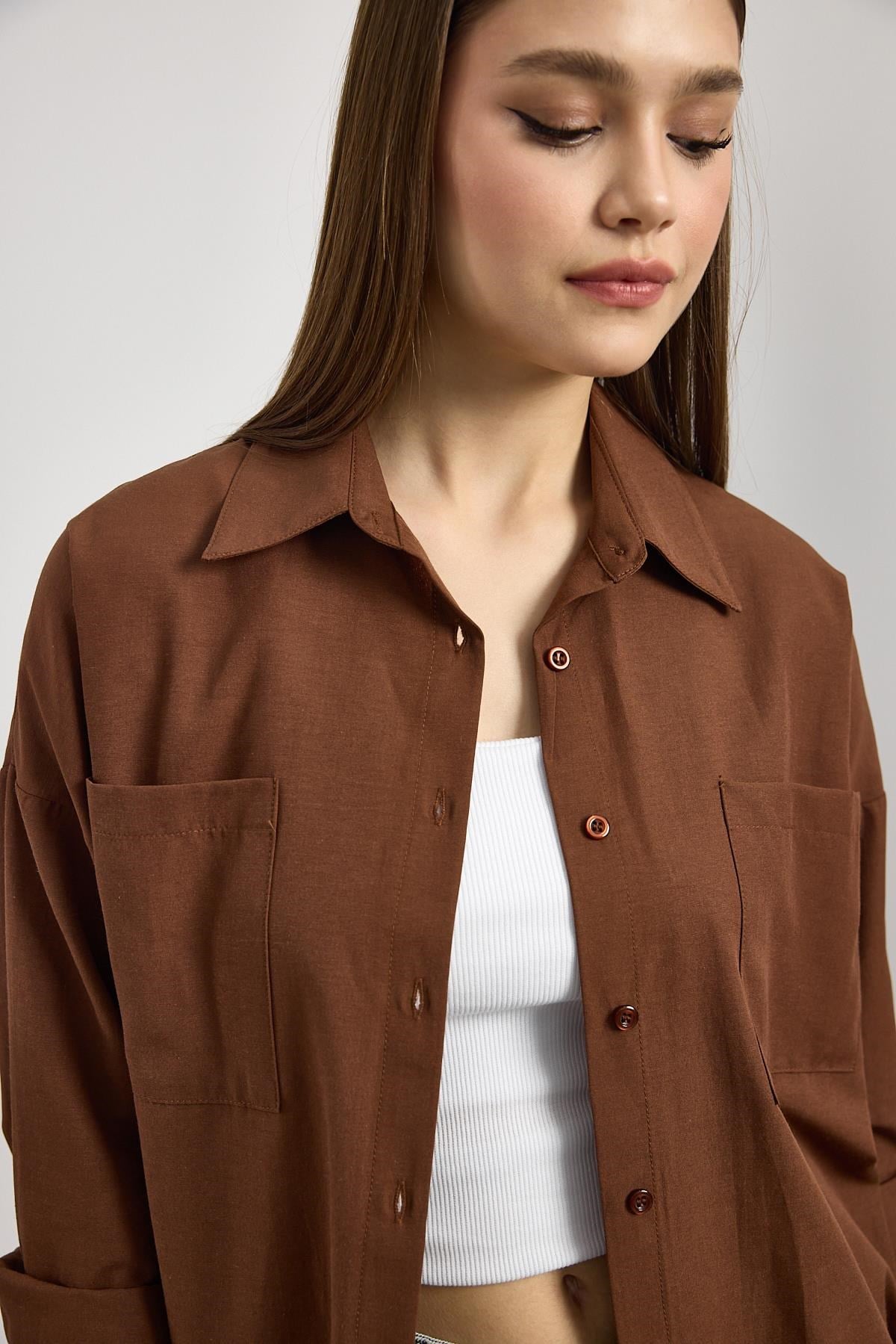 Kahve Çift Cepli Oversize Uzun Basic Gömlek TCR 6256A 4