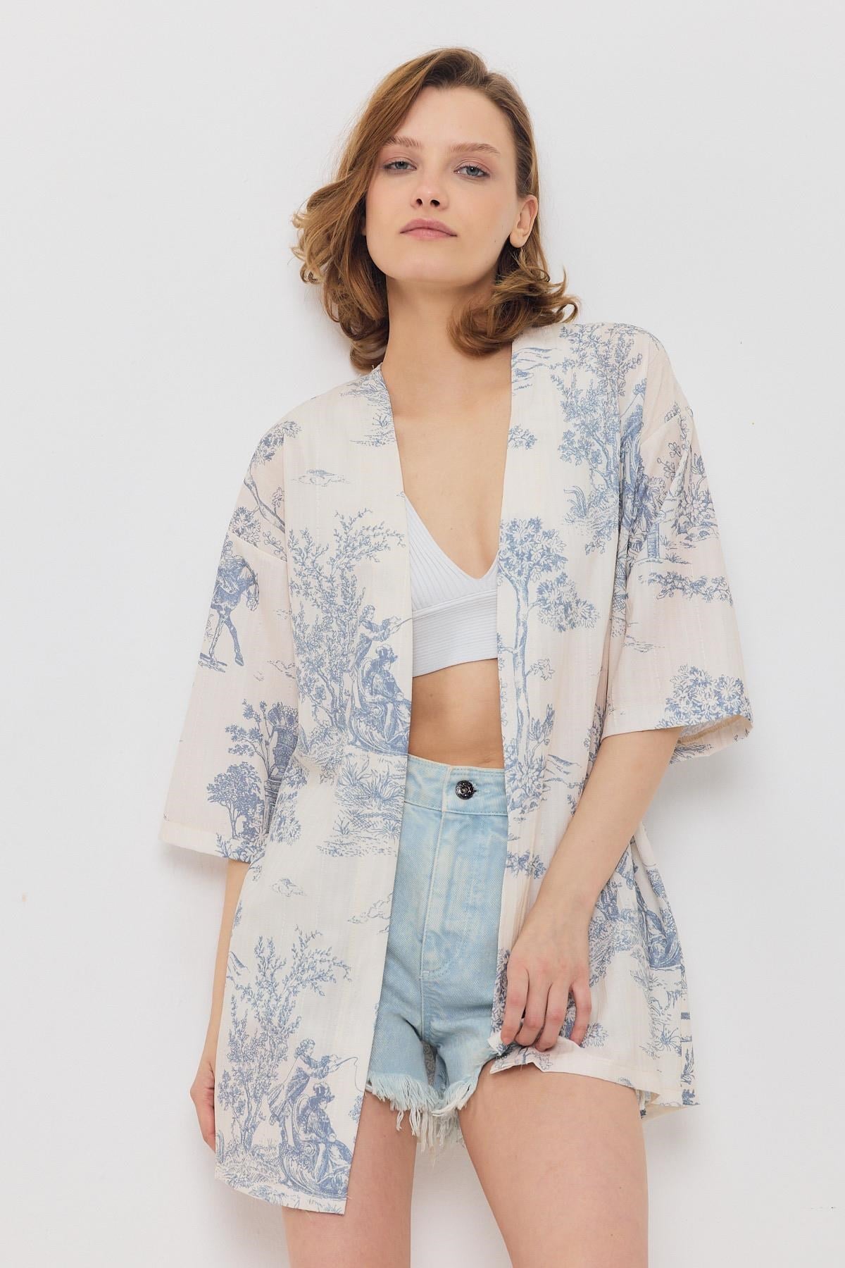 Daha Fazla Kimono