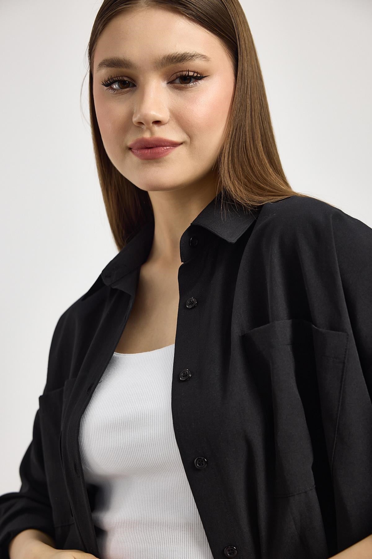 Siyah Çift Cepli Oversize Uzun Basic Gömlek TCR 6256A 4