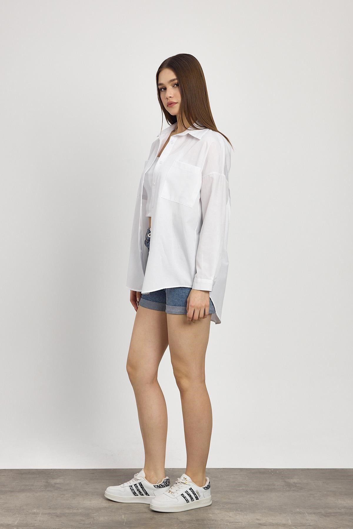 Beyaz Çift Cepli Oversize Uzun Basic Gömlek TCR 6256A 8
