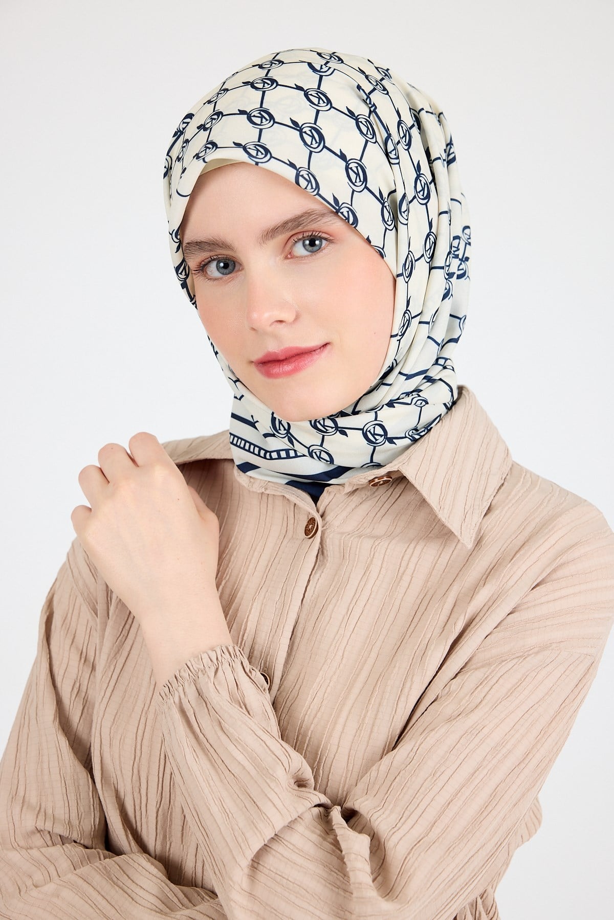 Laci Monogram Desenli Eşarp 3015 3