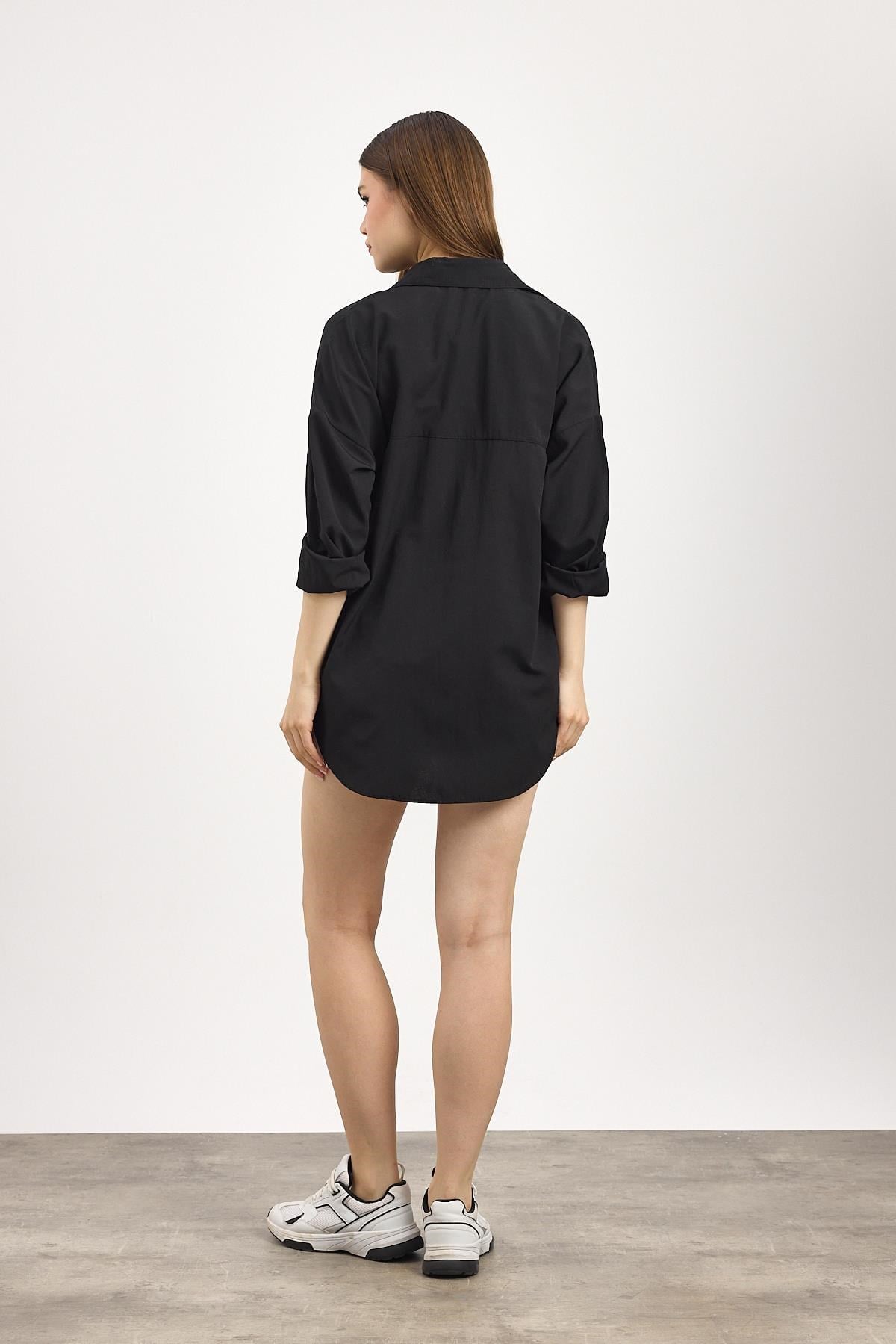 Siyah Çift Cepli Oversize Uzun Basic Gömlek TCR 6256A 5