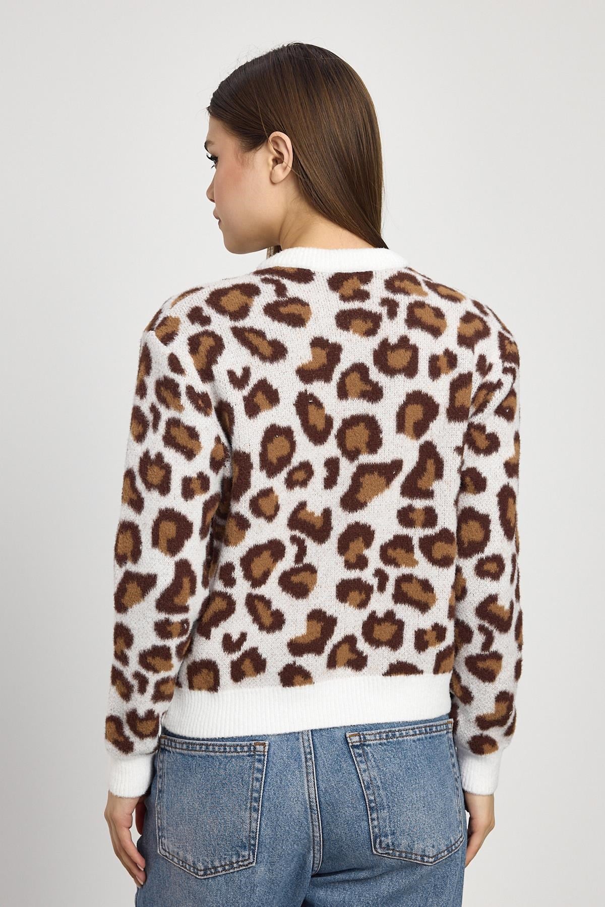 Leopar Detay Triko Hırka 24367 Ekru 5