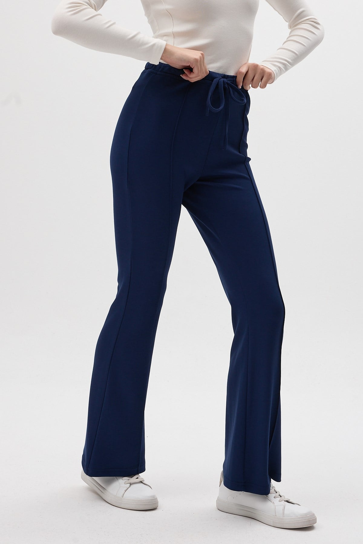 Lacivert Geniş Paça Beli Bağcıklı Kadın Pantolon 8246A 3